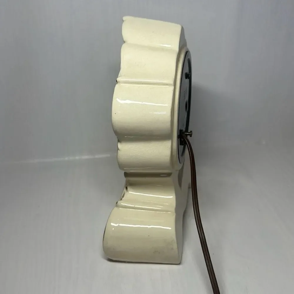 Vintage Bradley-Rogers Stafford China Electric Mantel Clock‎ Beautiful 9